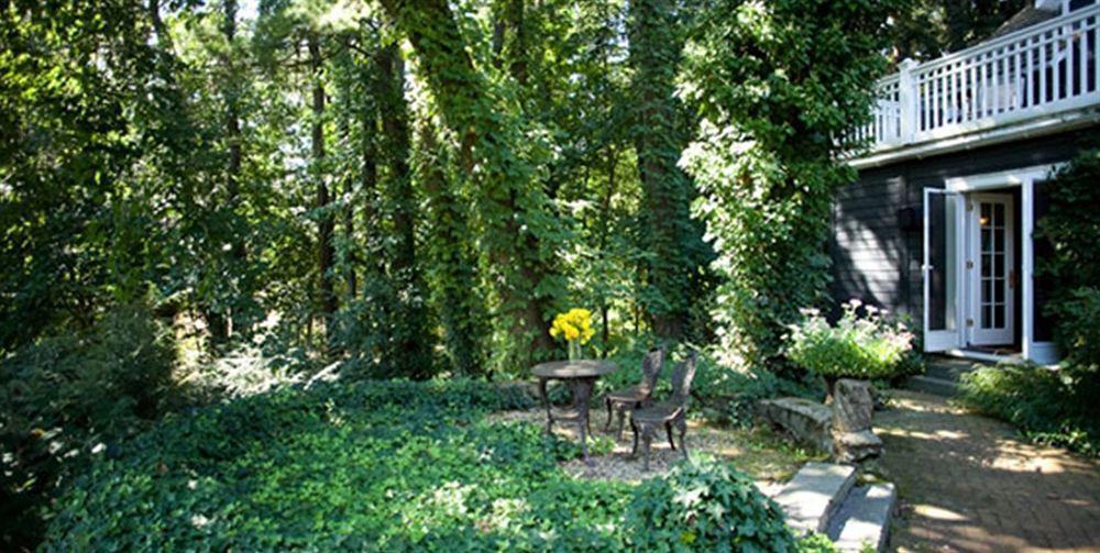 Buttermilk Falls Inn & Spa Milton Esterno foto