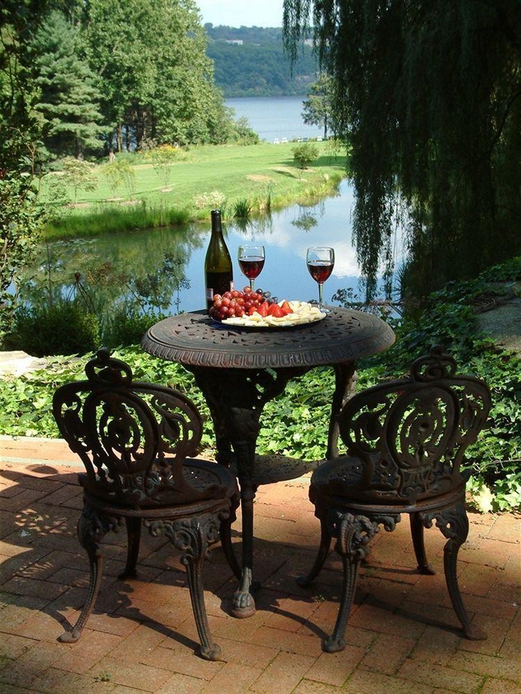 Buttermilk Falls Inn & Spa Milton Esterno foto