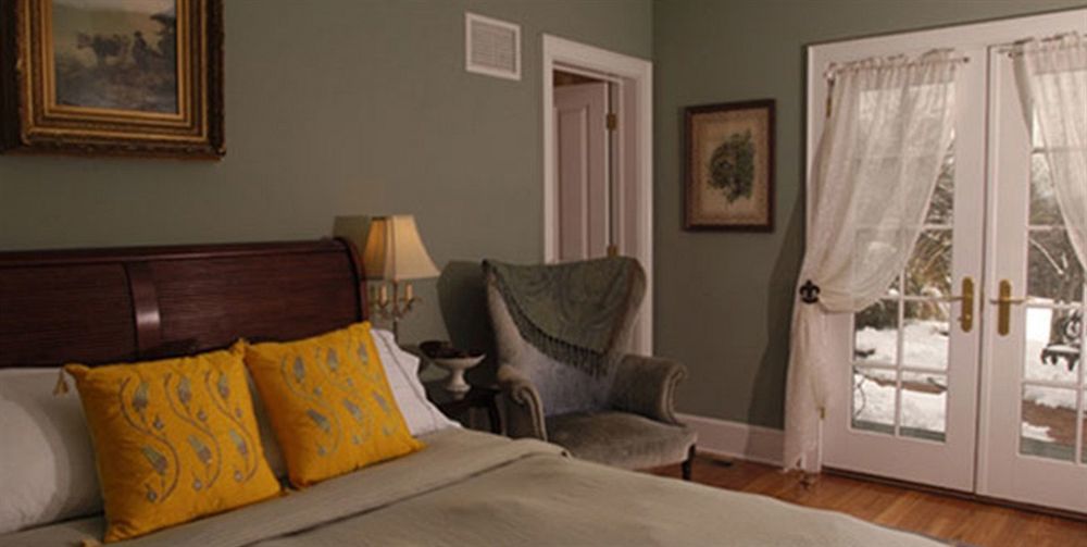 Buttermilk Falls Inn & Spa Milton Esterno foto