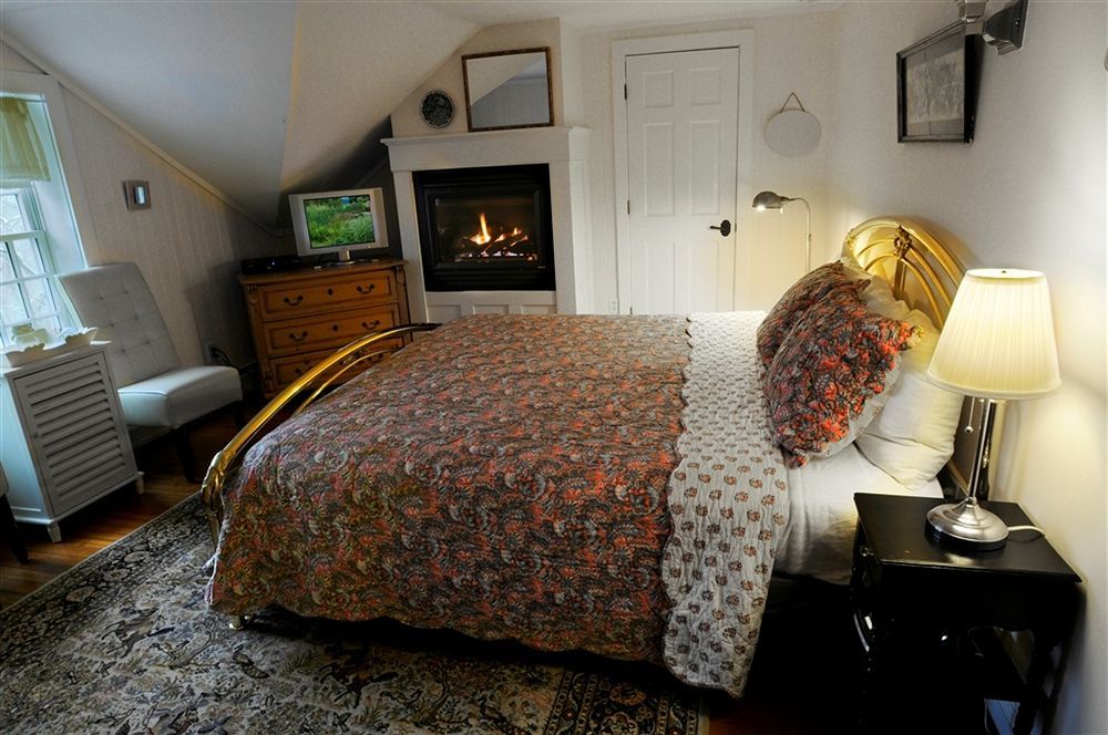 Buttermilk Falls Inn & Spa Milton Esterno foto